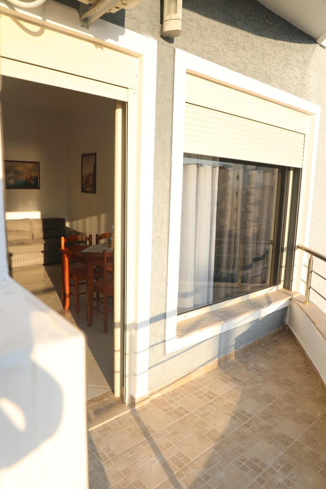 Summer Gate Apartment Sarandë Eksteriør billede