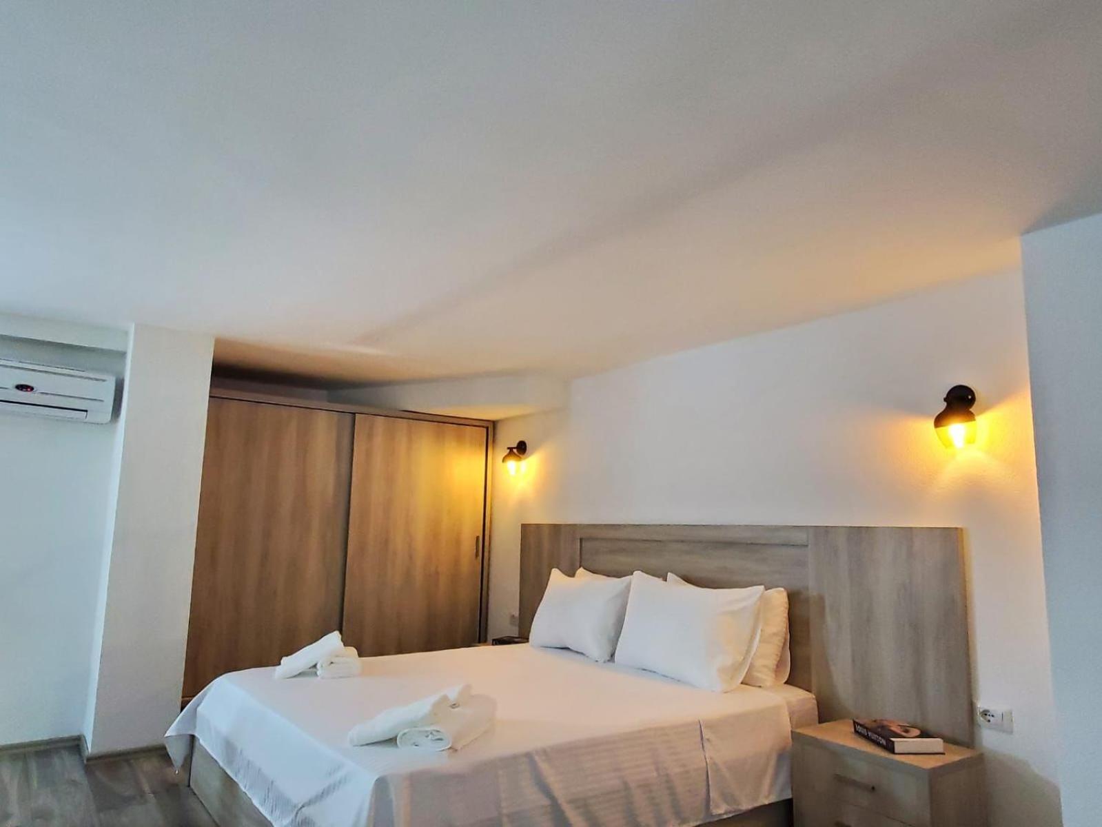 Summer Gate Apartment Sarandë Eksteriør billede