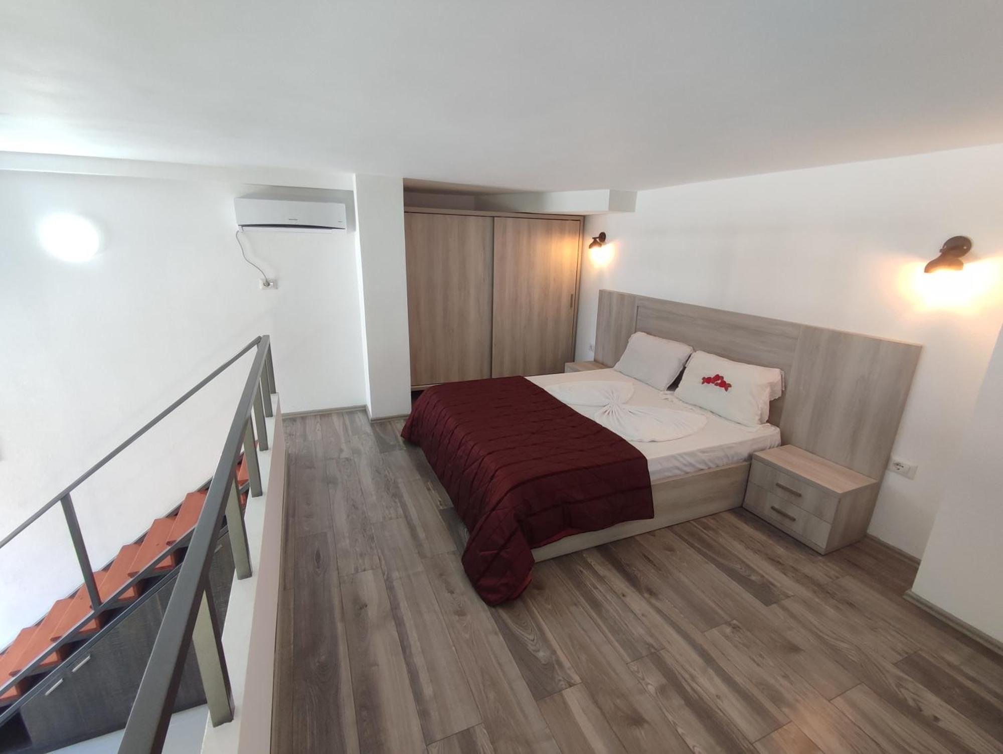 Summer Gate Apartment Sarandë Eksteriør billede