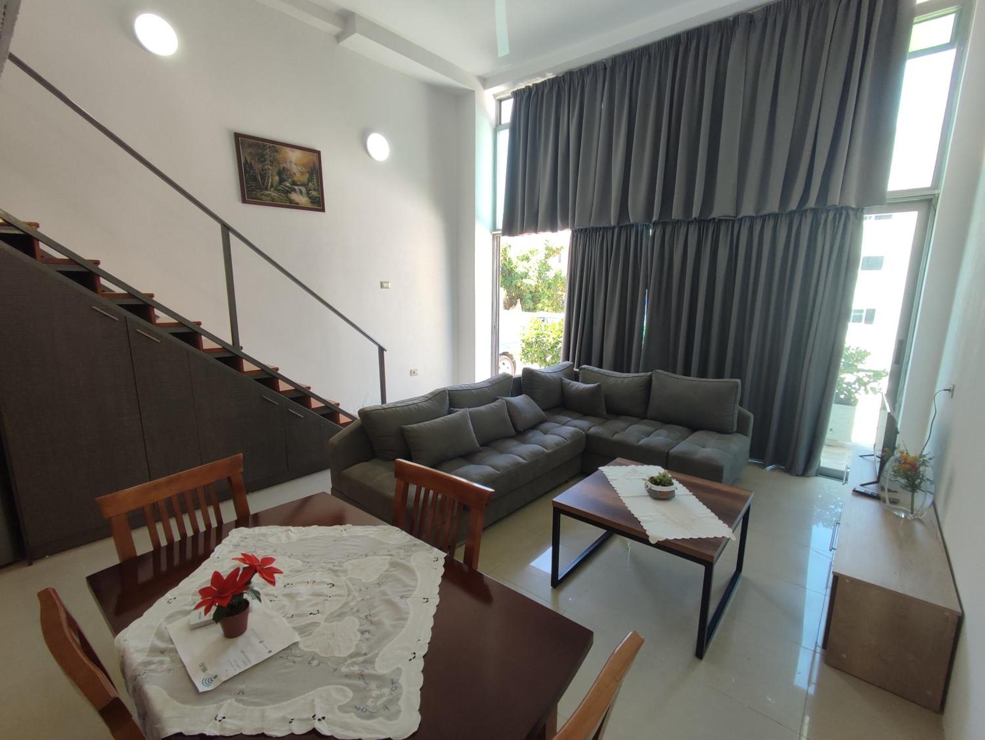 Summer Gate Apartment Sarandë Eksteriør billede